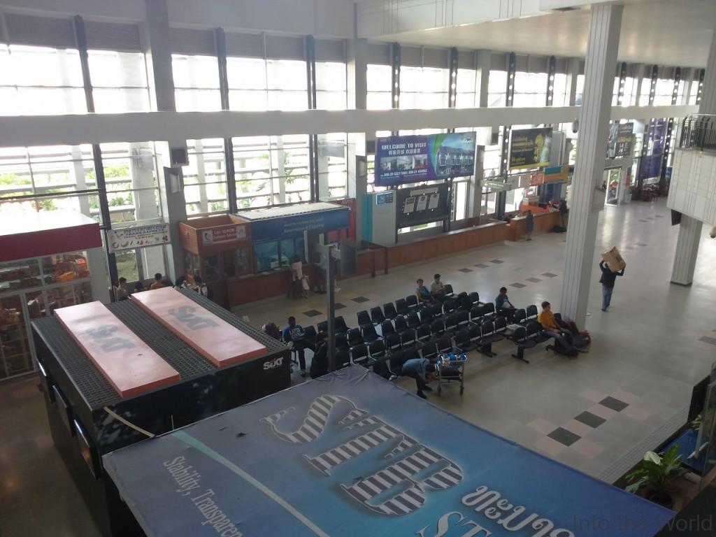 ワットタイ国際空港 ラオス ビエンチャン