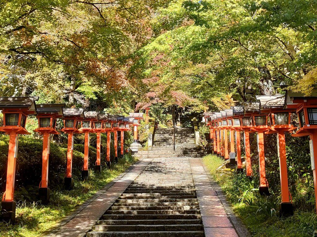鞍馬寺から貴船神社まで巡るハイキングモデルコース※ルートと所要時間も紹介 | Into the World