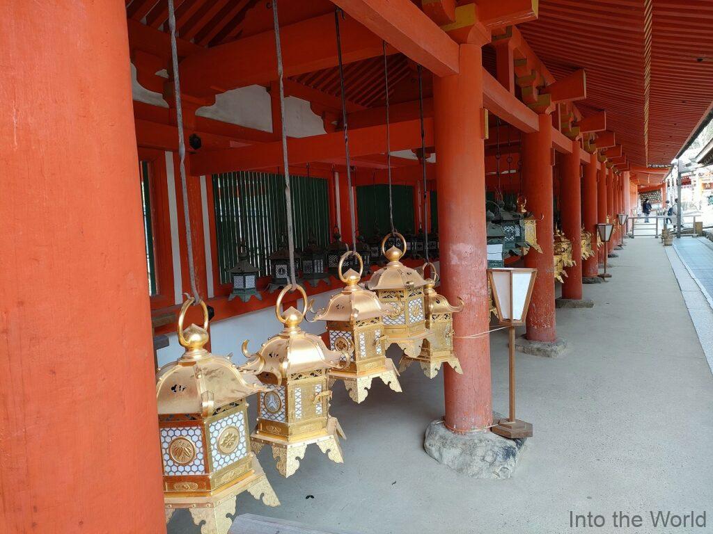 奈良 春日大社 回廊 釣燈籠