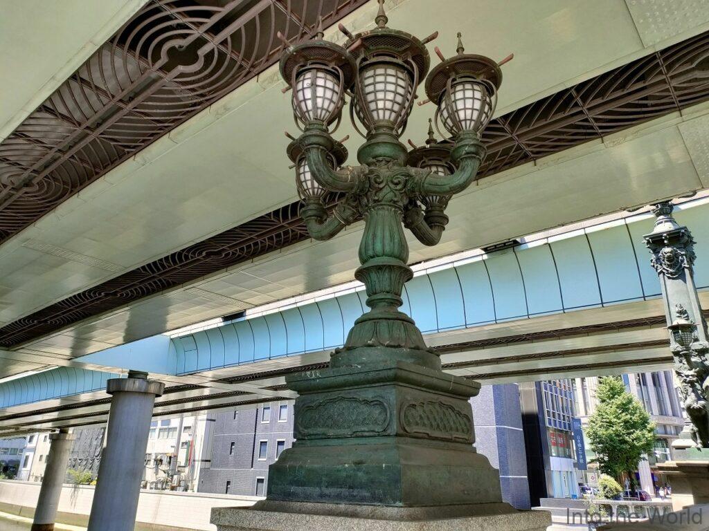 日本橋 東京の橋 花形ランプ付方錘柱