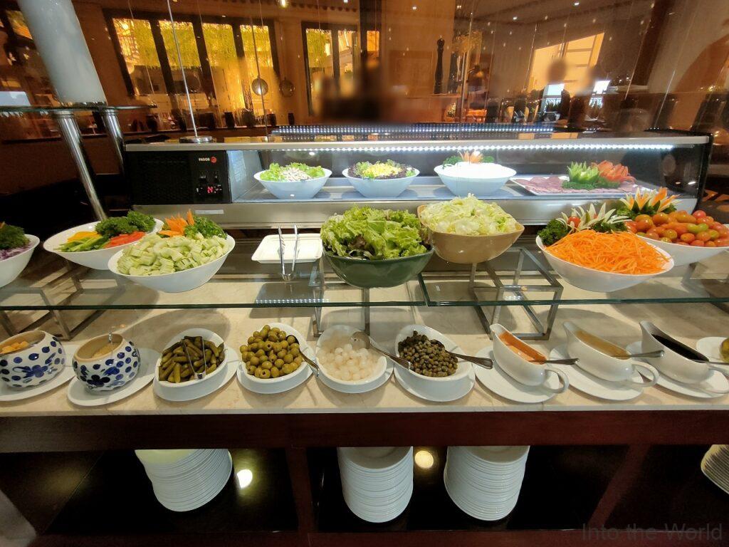 ホテルマジェスティックサイゴン 宿泊レビュー 朝食ビュッフェ サラダ