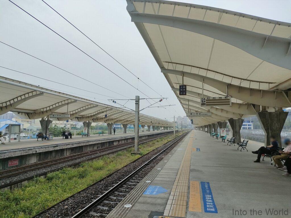 高鉄台中駅から台鉄台中駅 新烏日駅 行き方 移動方法