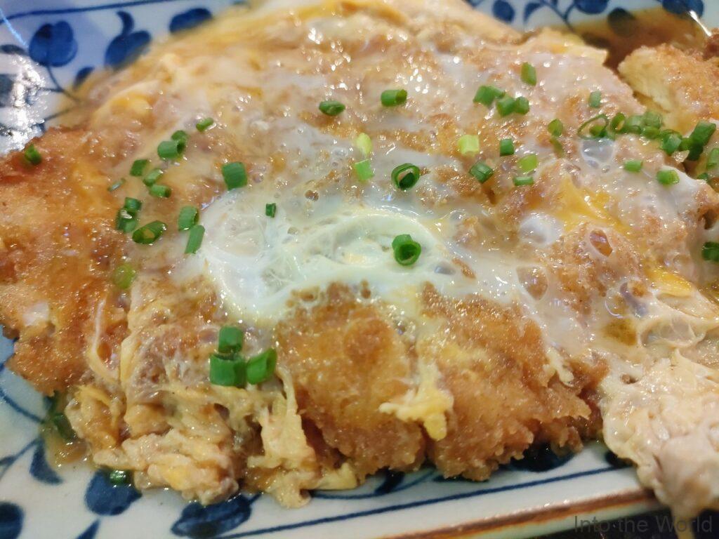 くらうんちきん Crown Chicken プノンペン