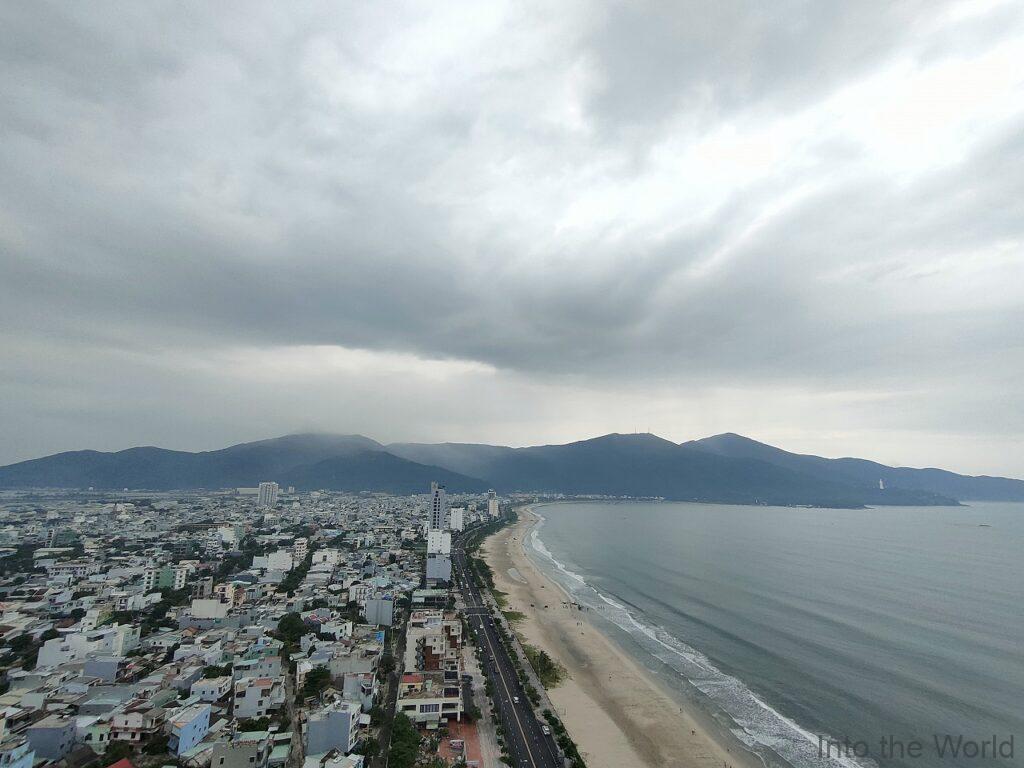 ペニンシュラホテルダナン 宿泊レビュー プール