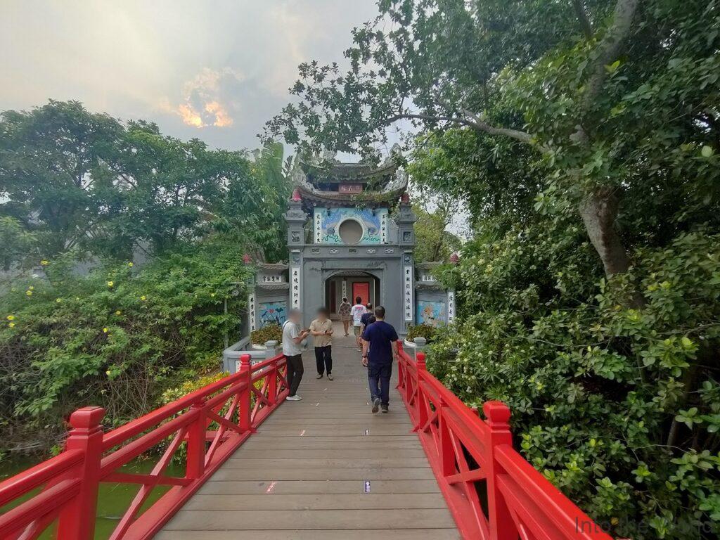 ゴックソン祠 玉山祠 ハノイ テーフック橋 棲旭橋