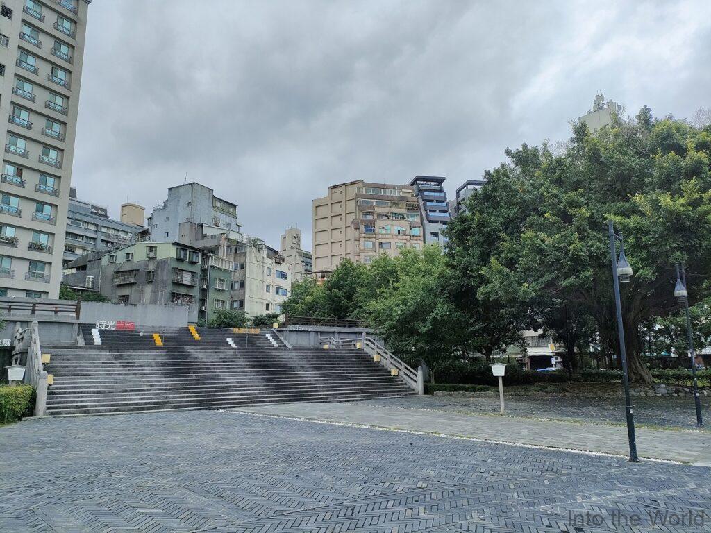 西本願寺広場 見どころ 感想 基本情報