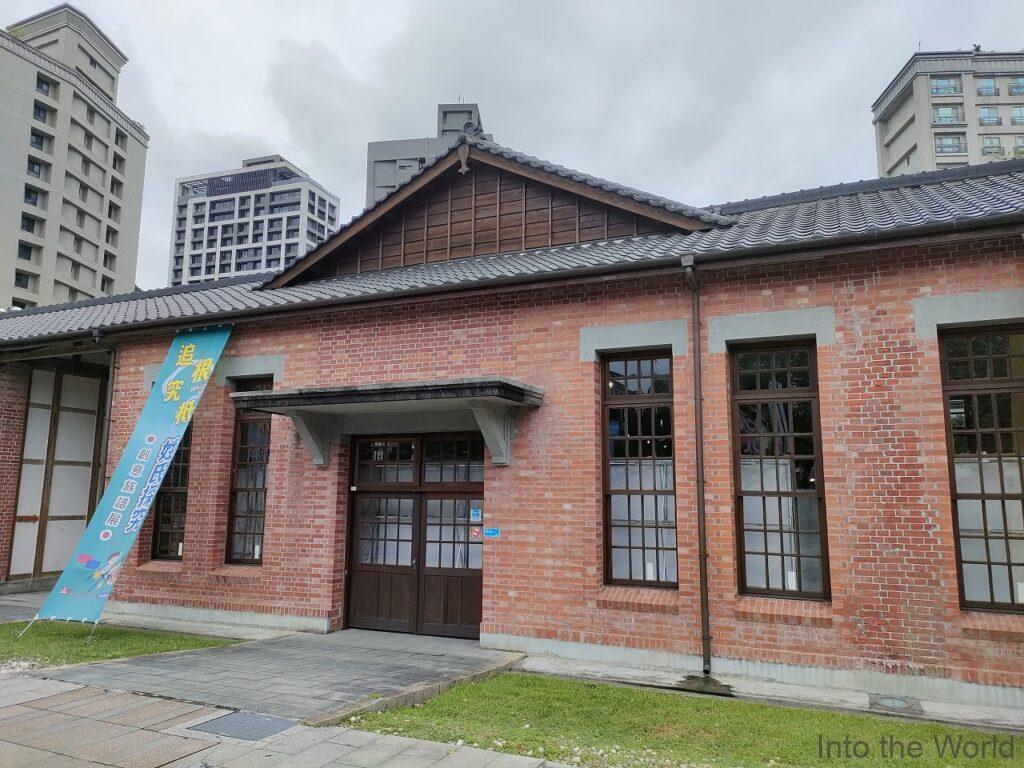 西本願寺広場 見どころ 樹心会館