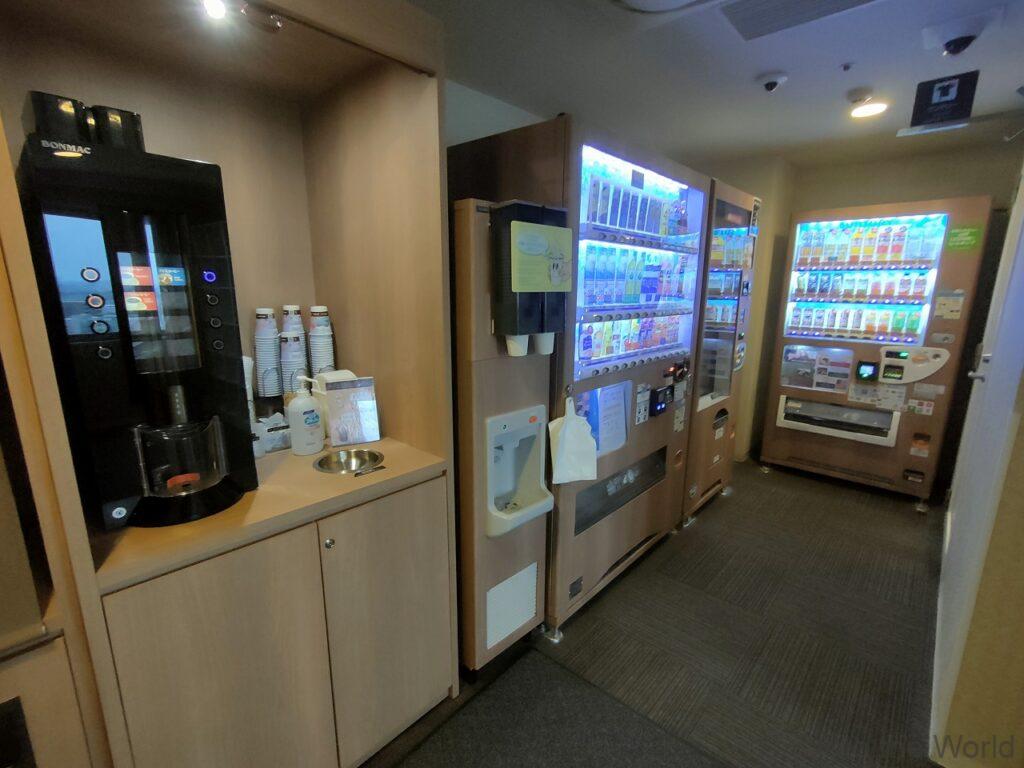 ドーミーイン金沢 宿泊レビュー 湯上がり処 自動販売機