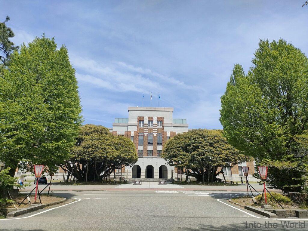 石川県政記念しいのき迎賓館 旧石川県庁舎本館 堂形のシイノキ
