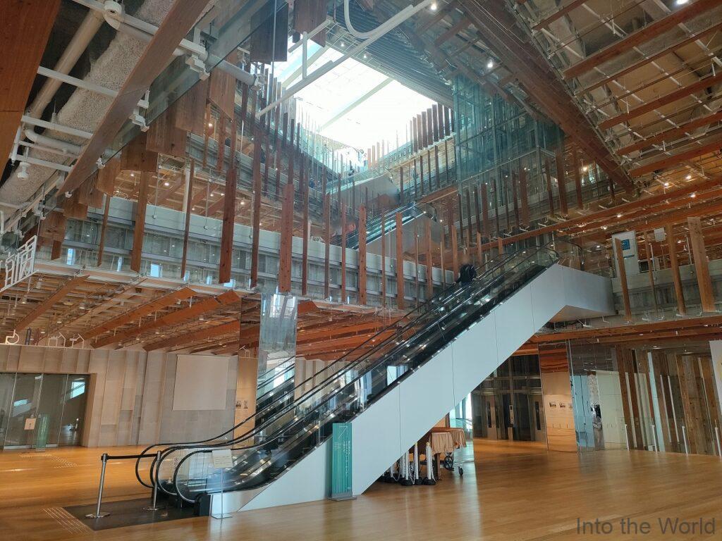 富山市ガラス美術館 建築 見どころ 感想 基本情報