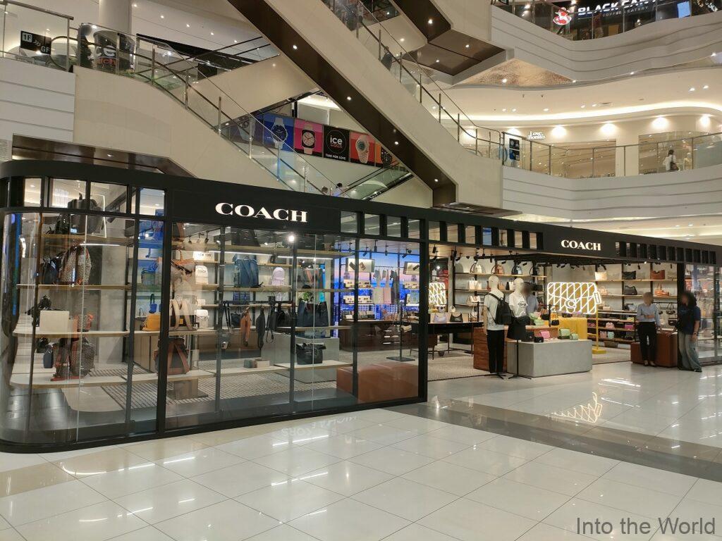 イオンモールプノンペン コーチ