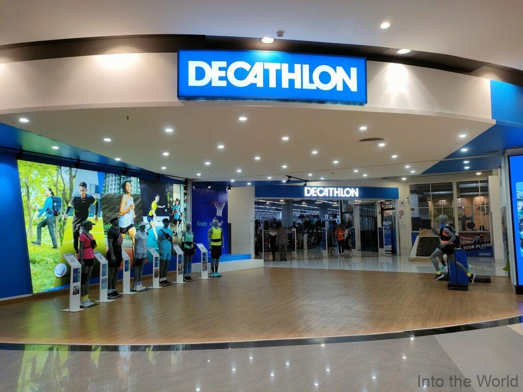 イオンモールセンソックシティ プノンペン カンボジア デカトロン（DECATHLON）