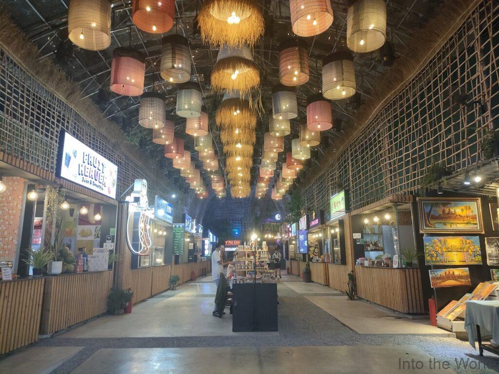 Phsar Khmer Food Court Green Market 見どころ 感想 基本情報 フードコート
