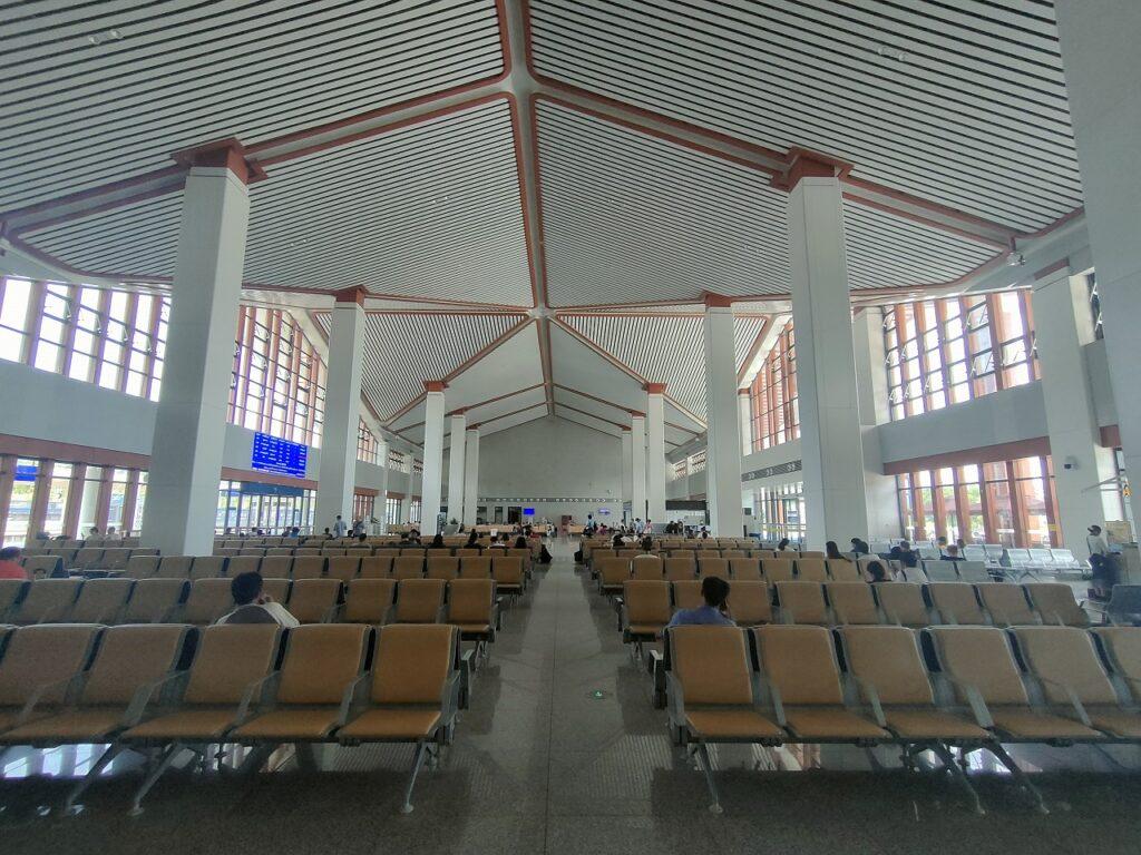 ラオス中国鉄道 バンビエン駅