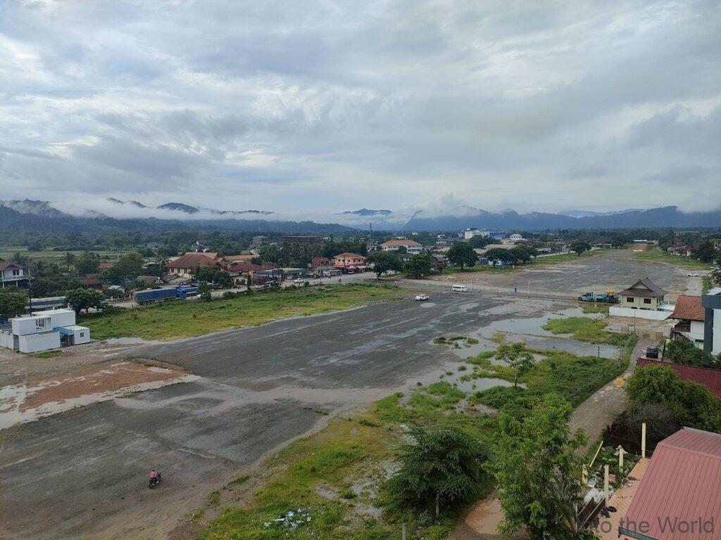 リマサイト6 バンビエン 滑走路跡 見どころ 感想 基本情報