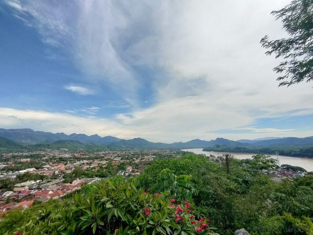 プーシーの丘 見どころ 感想 基本情報 ルアンパバーン