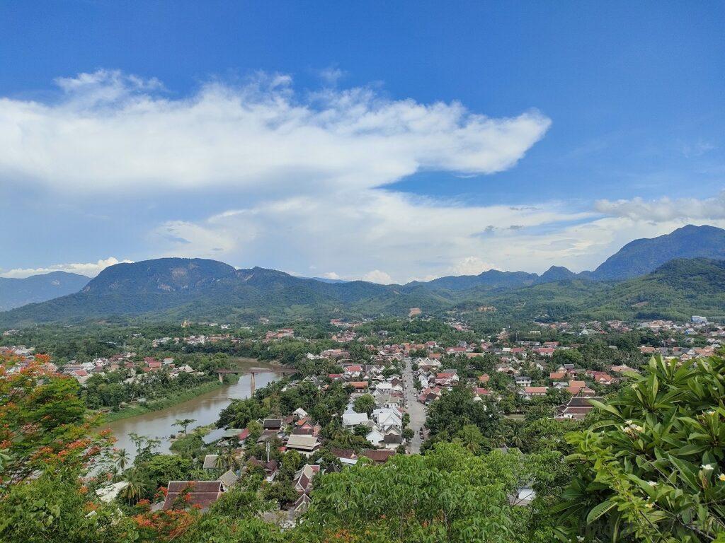 プーシーの丘 見どころ 感想 基本情報 ルアンパバーン