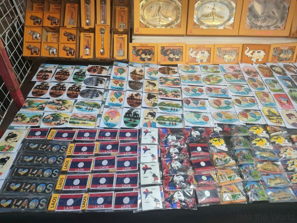 ウォーキングストリートナイトマーケット バンビエン お土産 見どころ 感想 基本情報