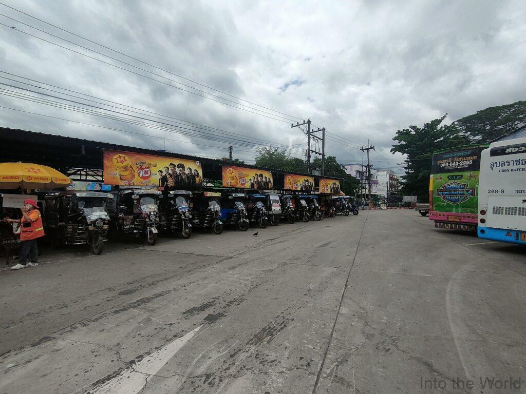 ビエンチャン ウドンタニ 国際バス　国境越え ウドンタニバスターミナル1