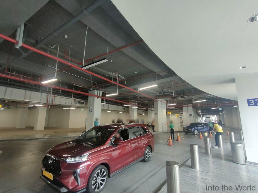 ホーチミン空港 ターミナル3 Grab 乗り場 場所