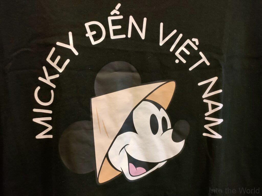 ユニクロ ベトナム ミッキー Tシャツ 2025