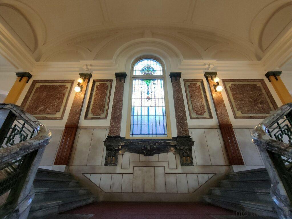 名古屋市市政資料館 ステンドグラス