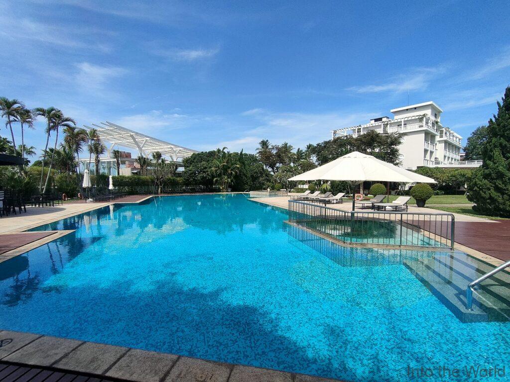 アゼライ・ラ・レジデンス・フエ 宿泊レビュー プール