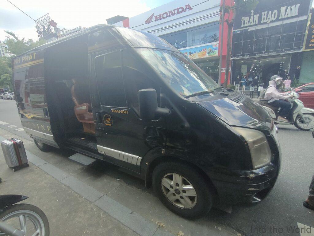 ダナン フエ 移動 リムジンバス