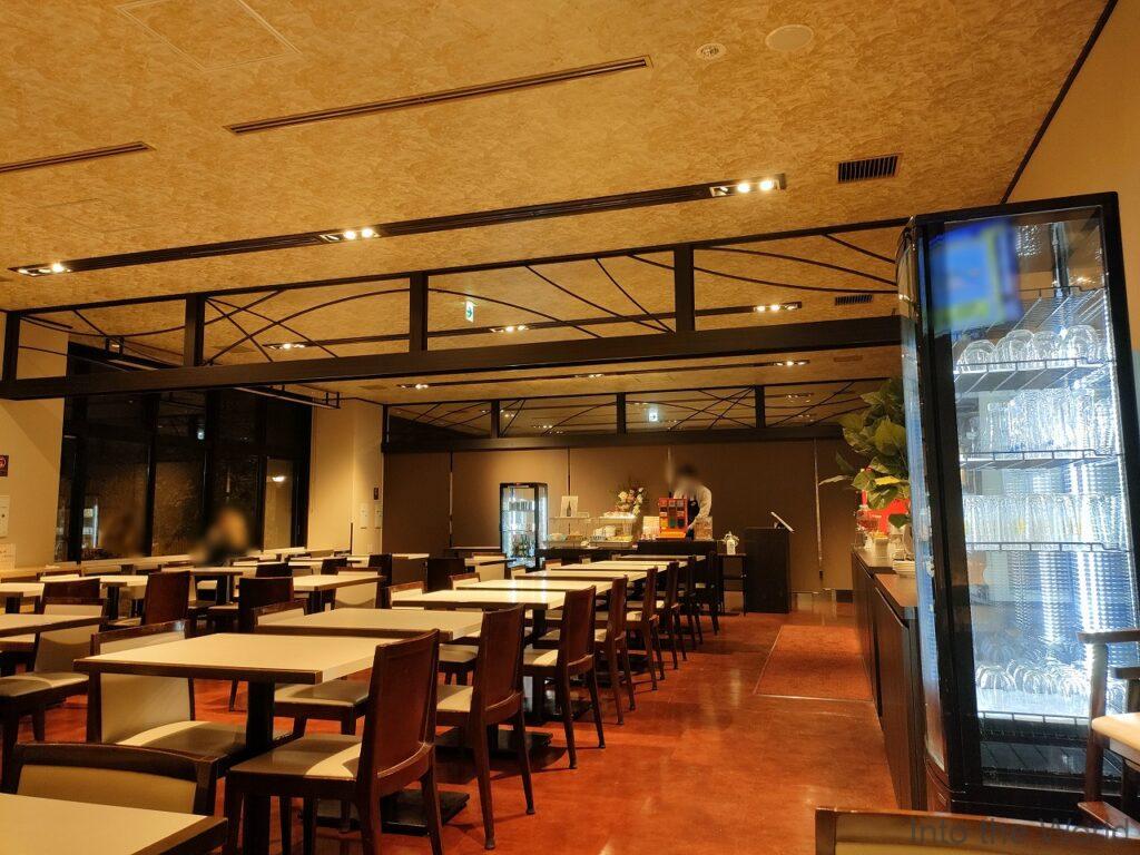 ドーミーインPREMIUM京都駅前 宿泊レビュー CAFÉ&LOUNGE OASIS ラウンジ飲み放題