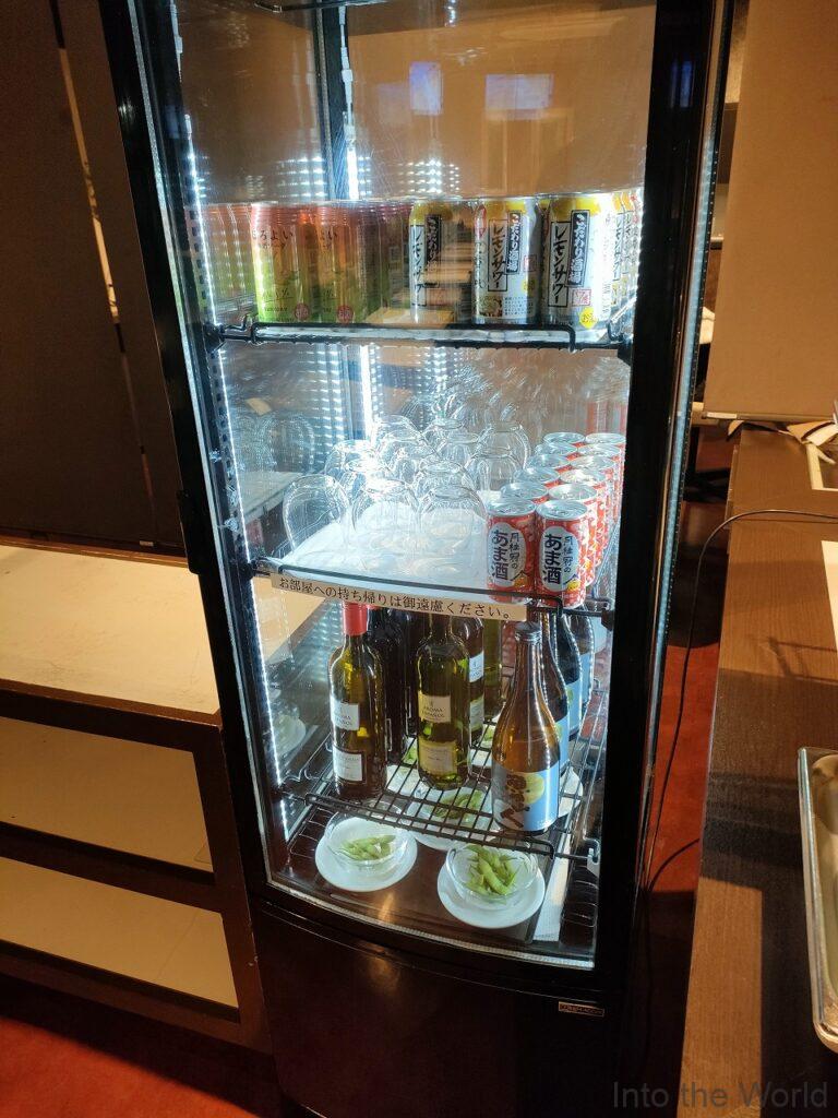 ドーミーインPREMIUM京都駅前 宿泊レビュー CAFÉ&LOUNGE OASIS ラウンジ飲み放題