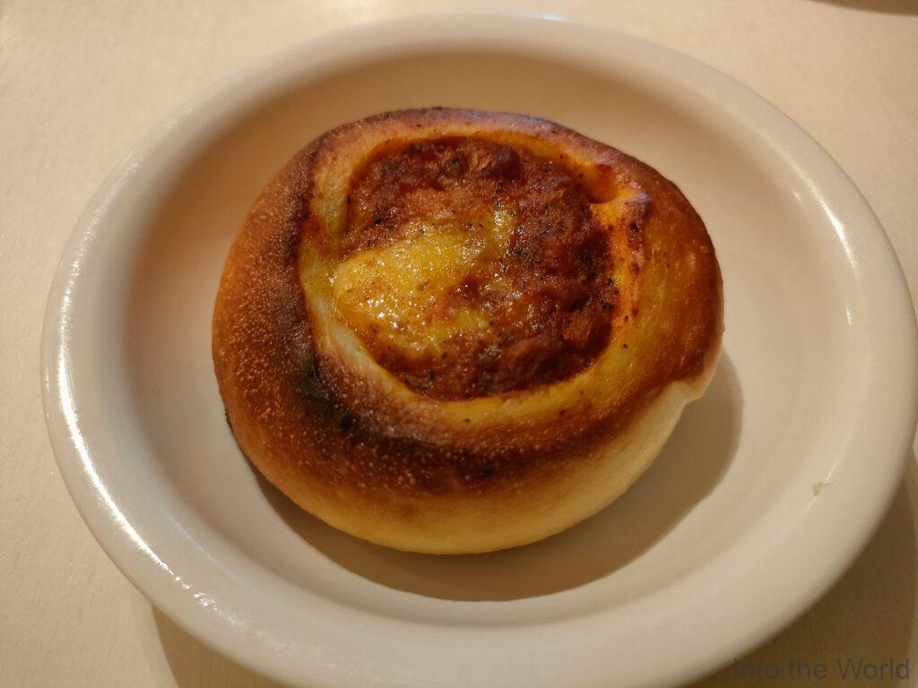 ドーミーインPREMIUM京都駅前 宿泊レビュー CAFÉ&LOUNGE OASIS ラウンジ飲み放題