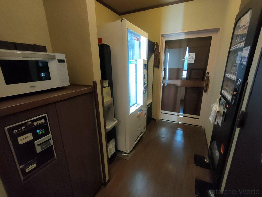 ドーミーインPREMIUM和歌山 宿泊レビュー 自動販売機 製氷機 電子レンジ