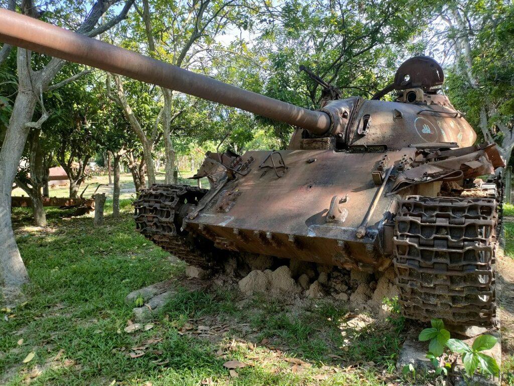 戦争博物館 シェムリアップ T-54戦車